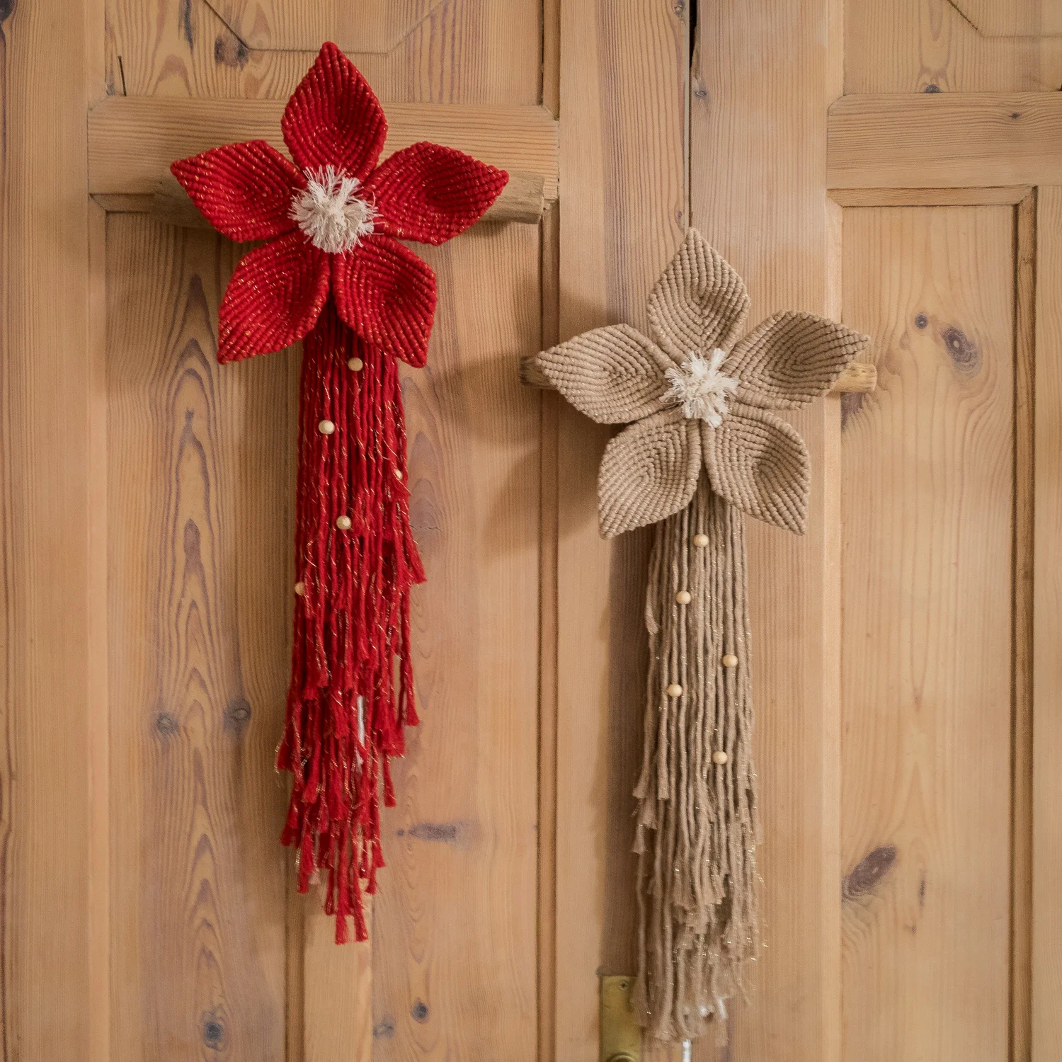 Makramowy kwiat edycja świąteczna piasek/złoto